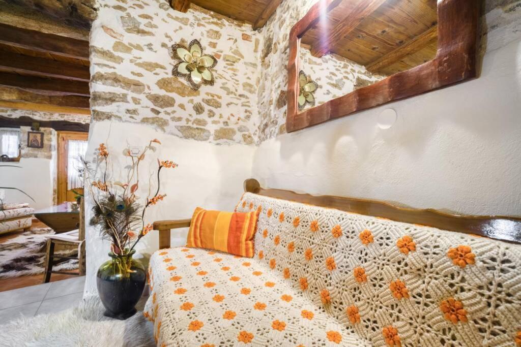 Traditional Cretan Stone House In The Center Of Crete Апартаменты
